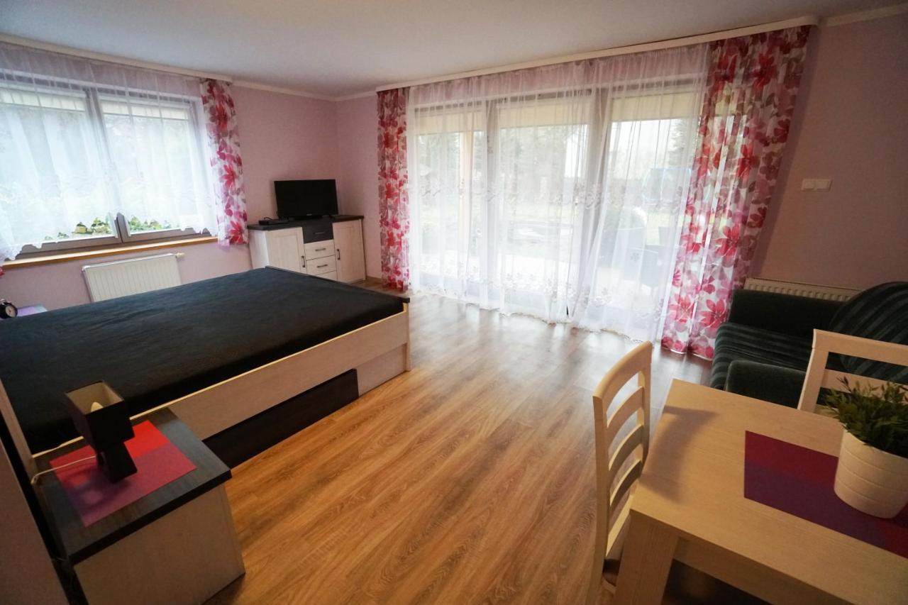Willa Nad Oczkiem Bed & Breakfast Świnoujście Exterior foto