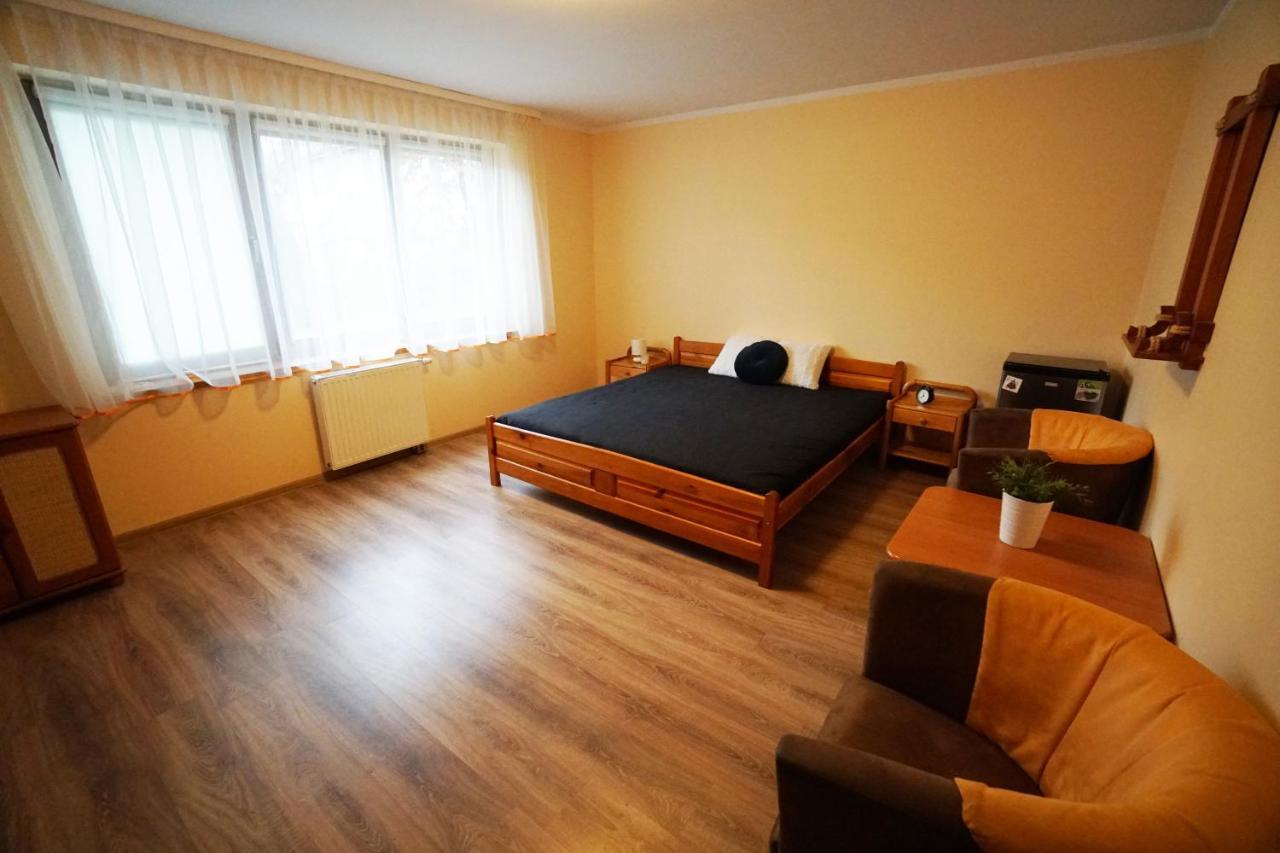 Willa Nad Oczkiem Bed & Breakfast Świnoujście Exterior foto