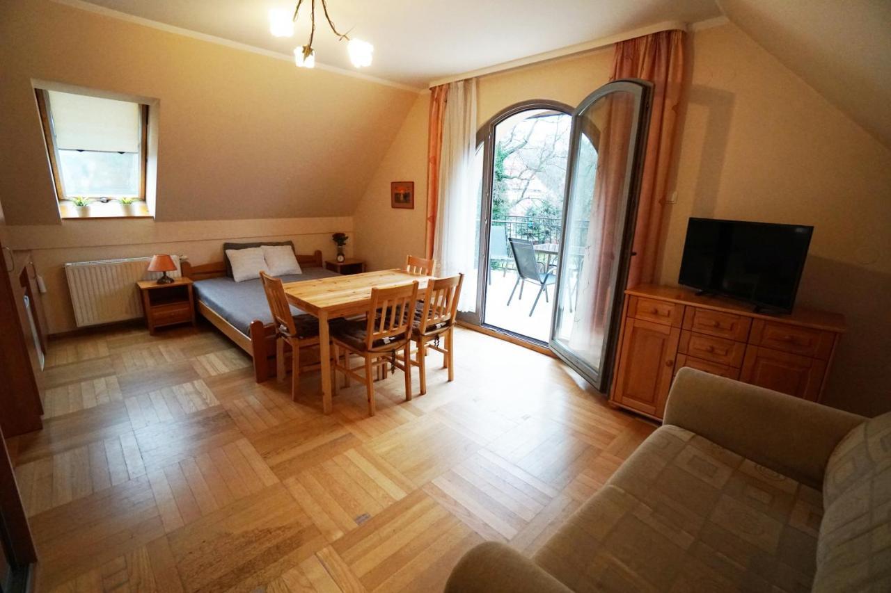 Willa Nad Oczkiem Bed & Breakfast Świnoujście Exterior foto