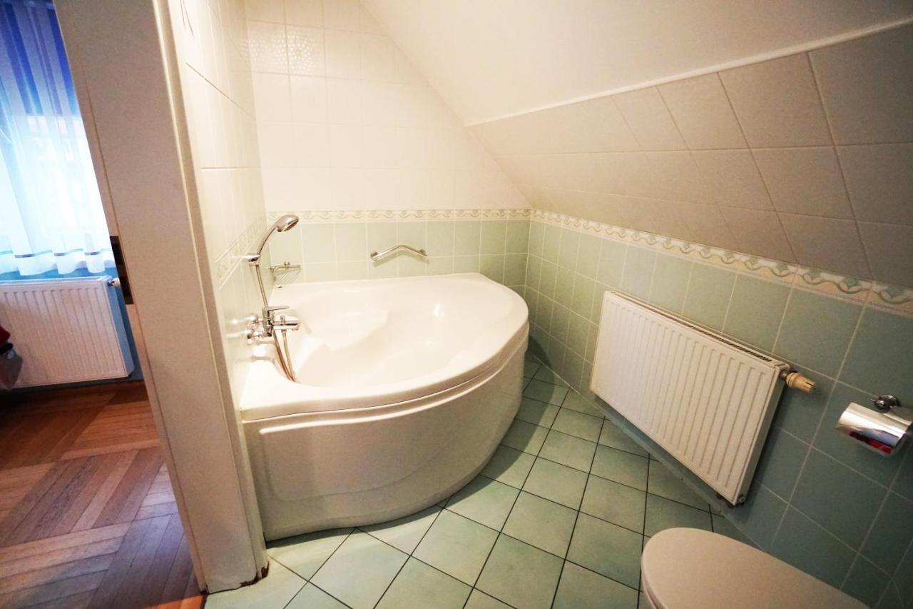 Willa Nad Oczkiem Bed & Breakfast Świnoujście Exterior foto